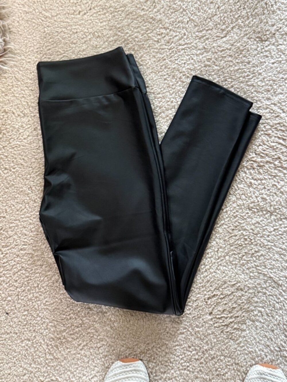 NWOT Entro Faux Leather Leggings (Lg)